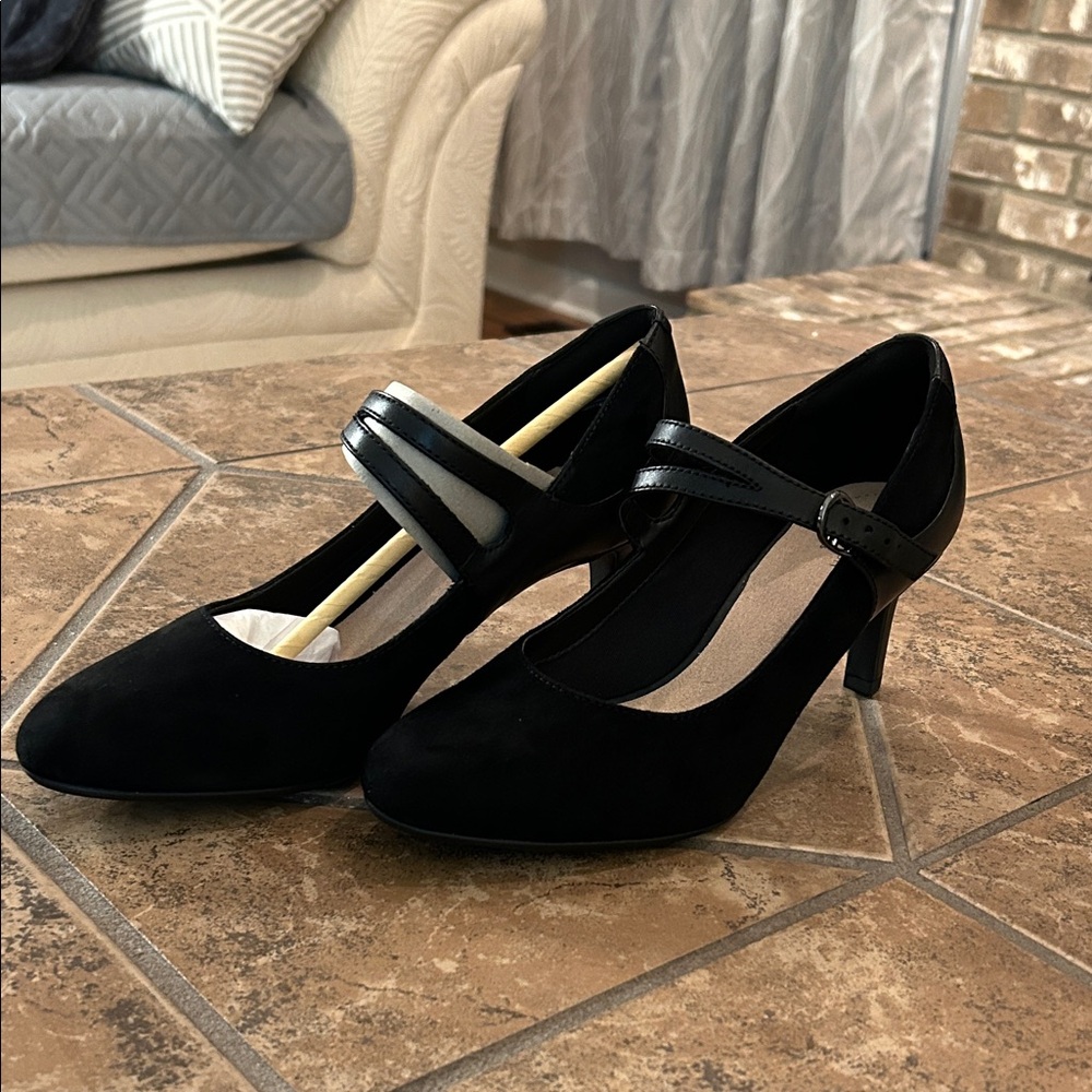 Never worn black suede & faux leather heels by Clarks. Size 9.